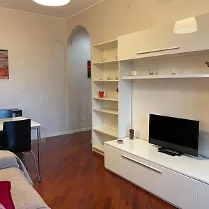 appartamento-milano-via-adriano-solo-affitti-brevi-milano-4.italymilanhotels.net/